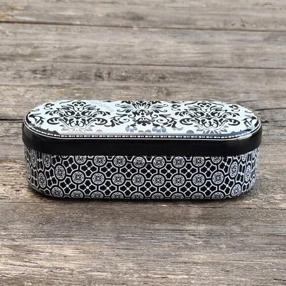BRIGHTON Eyeglass/Sunglass Metal BLACK & WHITE DESIGN Damask Tin Hard Case - Picture 2 of 5